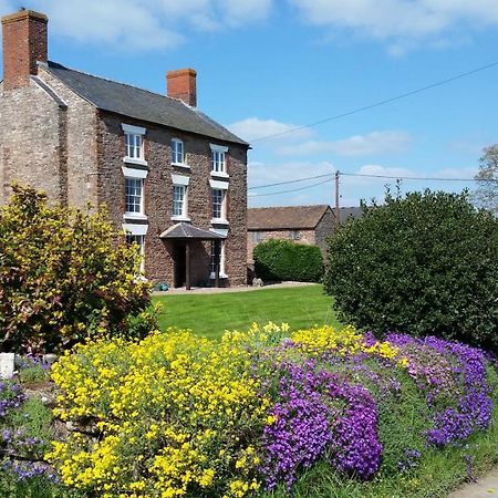 Upper Eyton Farmhouse B&B Alberbury Esterno foto