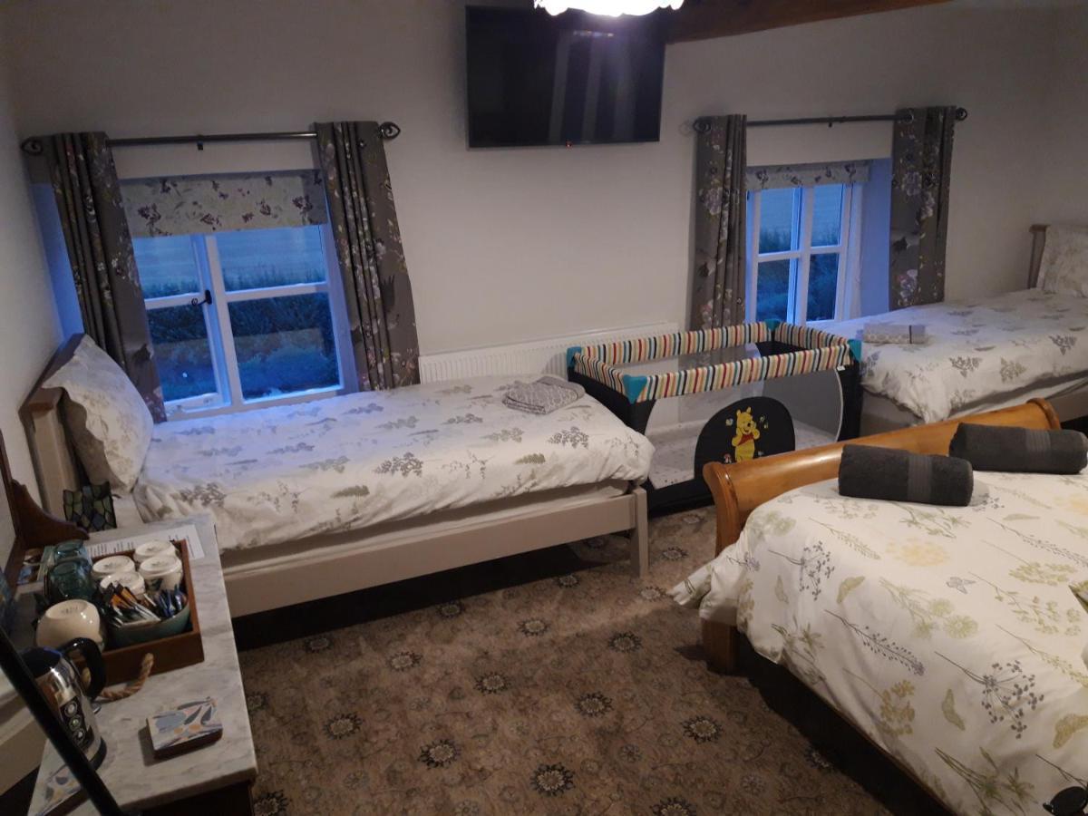 Upper Eyton Farmhouse B&B Alberbury Esterno foto